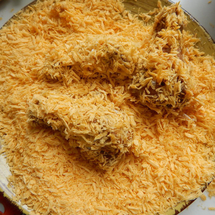 HACCP HALAL معتمد 2-12mm حجم كتل الخبز بانكو مع رطوبة ماكس 10٪ للأطعمة المقلية